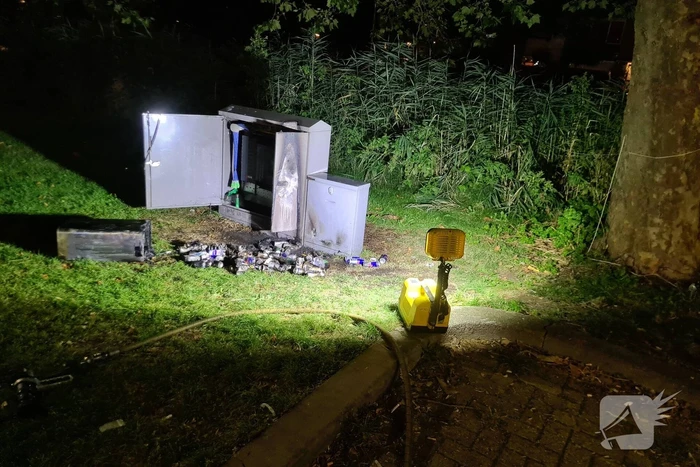Straatkast beschadigd door brand