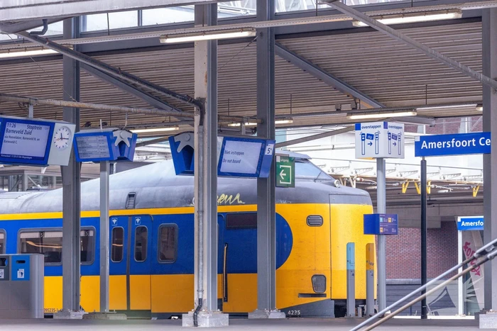 Vertraging door defecte Intercity-trein op station