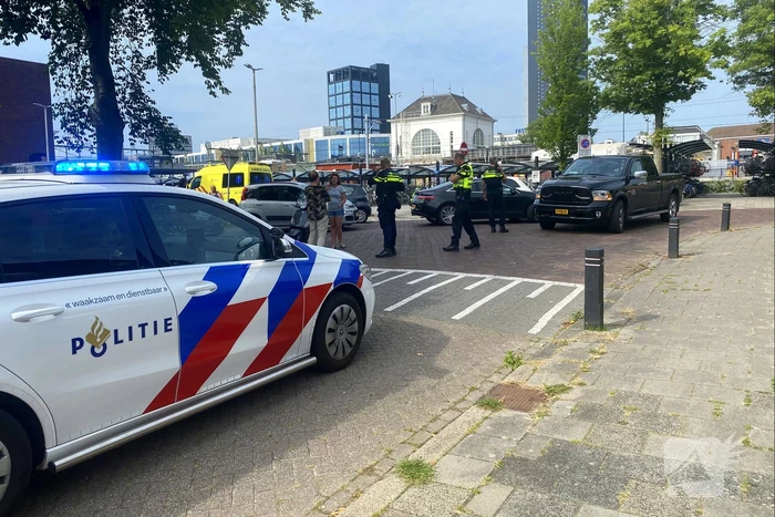Fietser gewond bij botsing met pick-up wagen