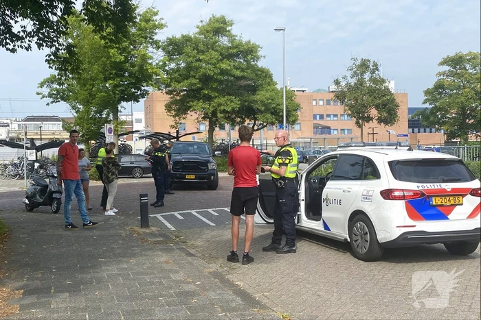 Fietser gewond bij botsing met pick-up wagen