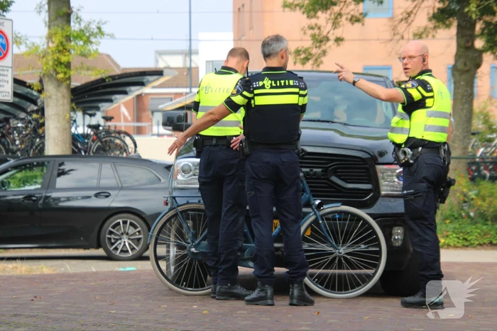 Fietser gewond bij botsing met pick-up wagen
