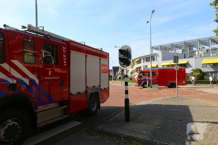 Auto botst op wegrijdende auto van parkeerplaats