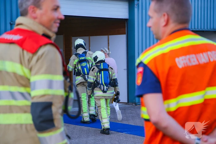 Bedrijfspand ontruimd door gaslucht