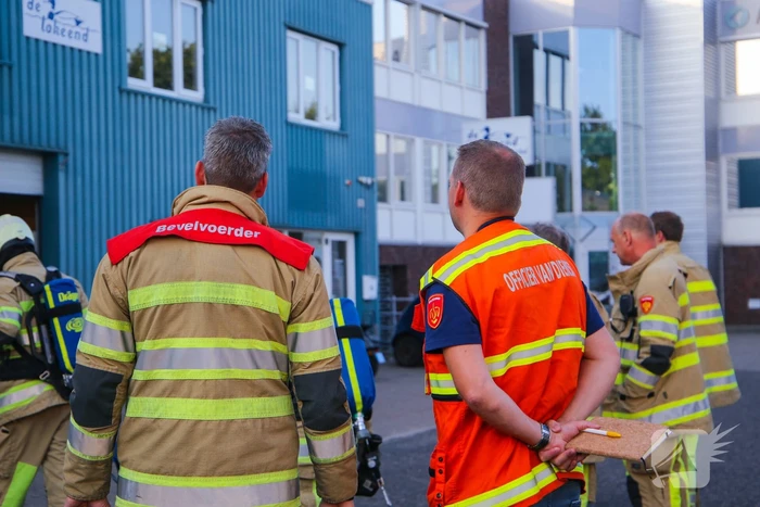 Bedrijfspand ontruimd door gaslucht