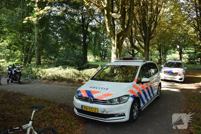 Politie zoek verdachten naar verdachte situatie