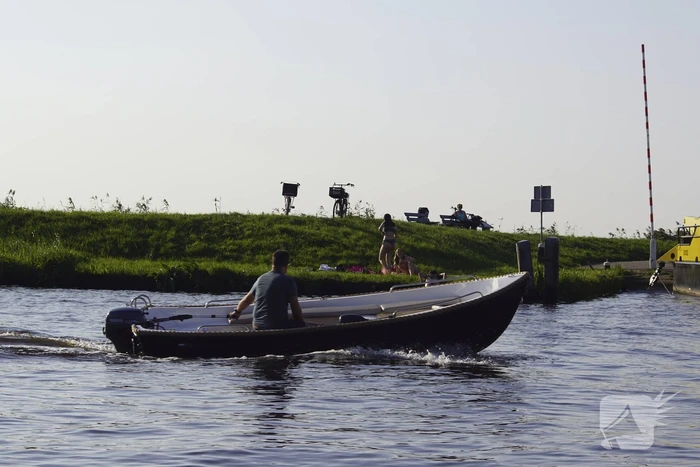 Zonaanbidders genieten van het lekkere weer