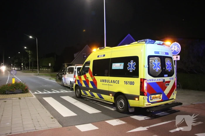Kind op fiets aangereden door personenauto
