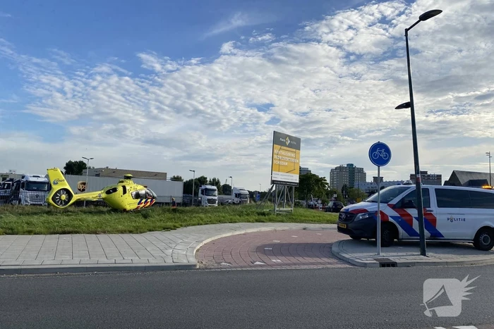 Man zwaargewond na steekincident in woonwijk