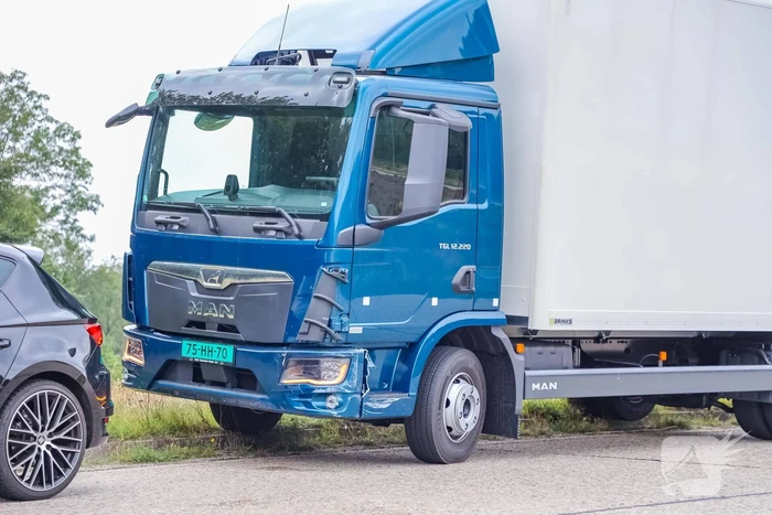 Aanrijding bij proefrit met vrachtwagen
