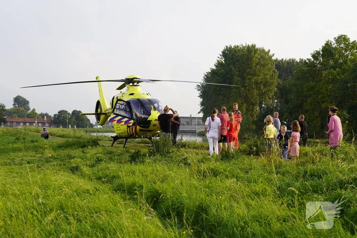 Traumahelikopter trekt veel bekijks