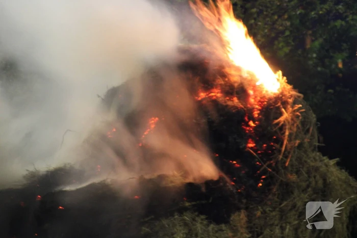 Brand in stapel strobalen