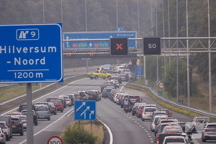 Enorme files door ongeval knooppunt Eemnes