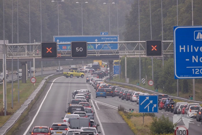 Enorme files door ongeval knooppunt Eemnes