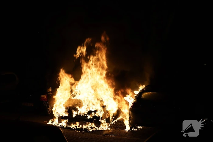Zoveelste autobrand in dezelfde straat