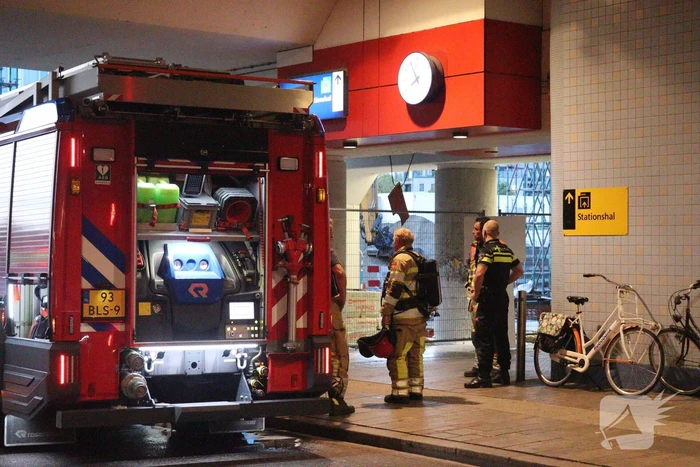 Brand in stationsgebouw snel geblust