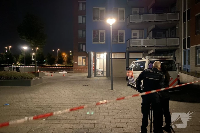 Persoon doodgeschoten nabij moskee