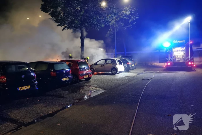Meerdere voertuigen in brand