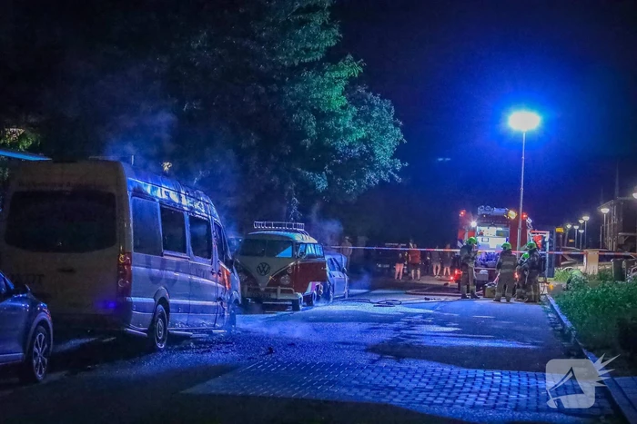 Meerdere voertuigen in brand