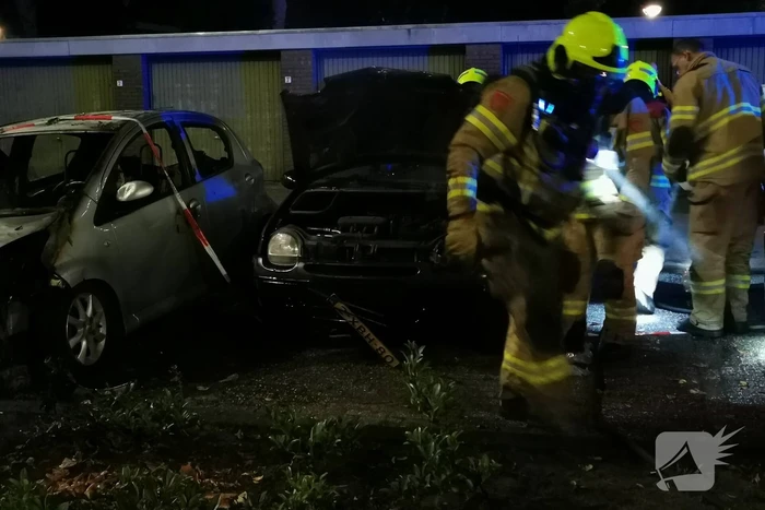 Meerdere voertuigen in brand