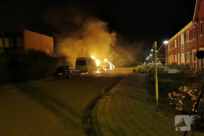 Meerdere voertuigen in brand