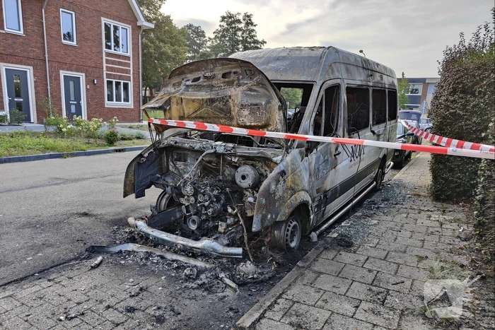 Enorme schade bij forse autobranden