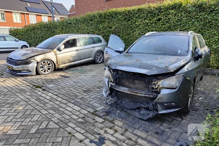 Enorme schade bij forse autobranden