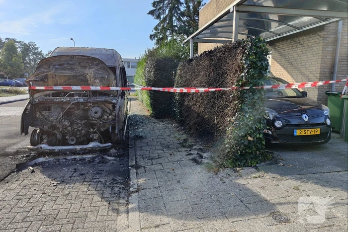 Enorme schade bij forse autobranden