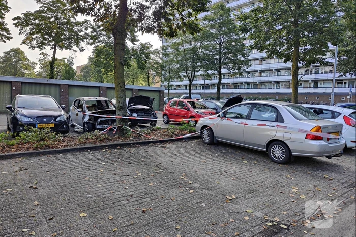 Enorme schade bij forse autobranden