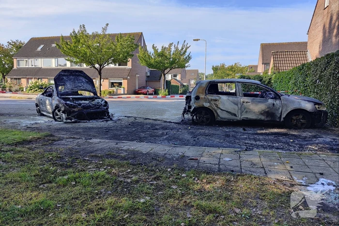 Enorme schade bij forse autobranden