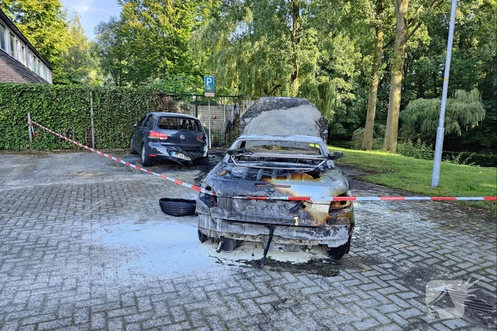 Enorme schade bij forse autobranden