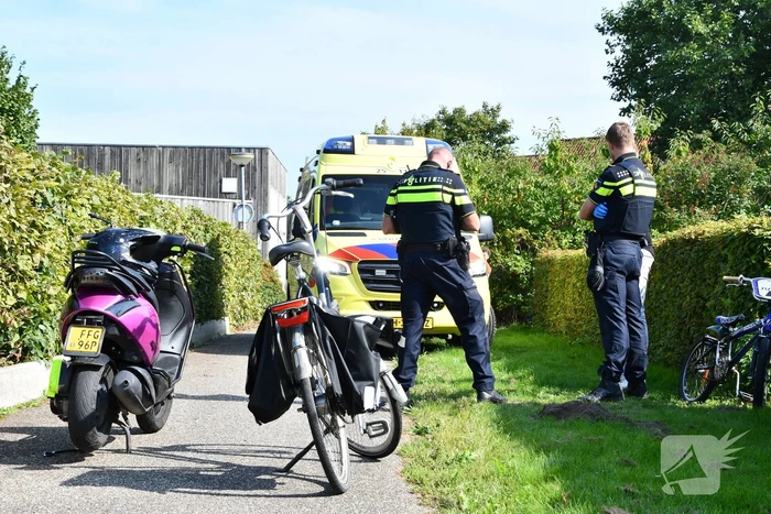Brommerrijder crasht bij uitwijkmanoeuvre