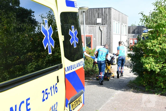 Brommerrijder crasht bij uitwijkmanoeuvre