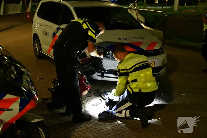 Scooter crasht bij achtervolging