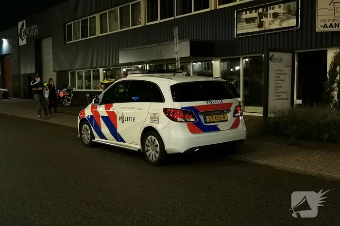 Politie haalt man van dak die vernielingen pleegt