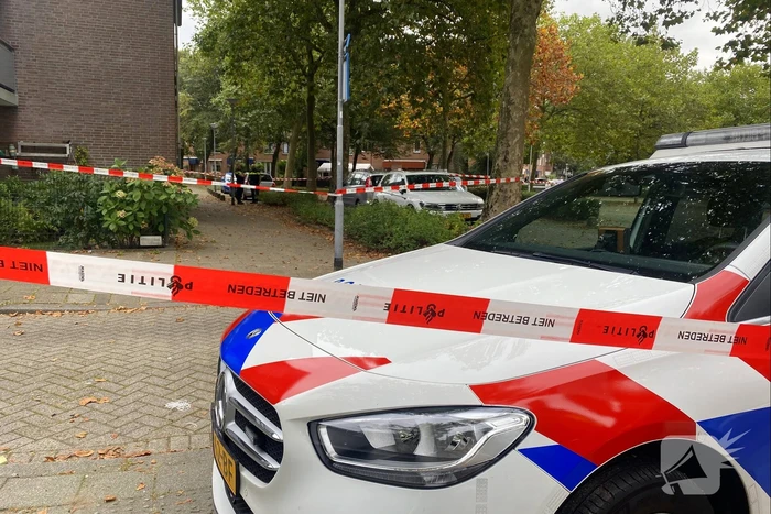 Overleden persoon aangetroffen in woning Prins Alexander