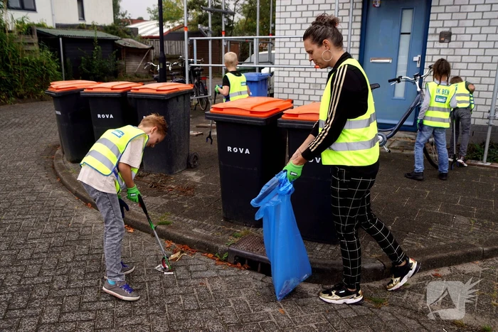 Basisschoolleerlingen speuren naar straatafval