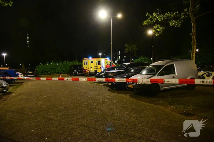 Man zwaargewond na schietpartij bij flat
