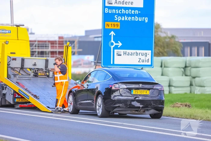 Schade aan personenauto's door kopstaart botsing