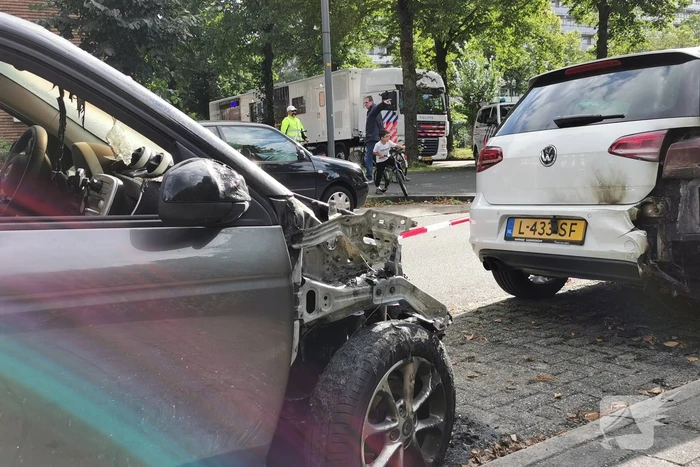 Buurtbewoners welkom in het Mobiel Media Lab van de politie