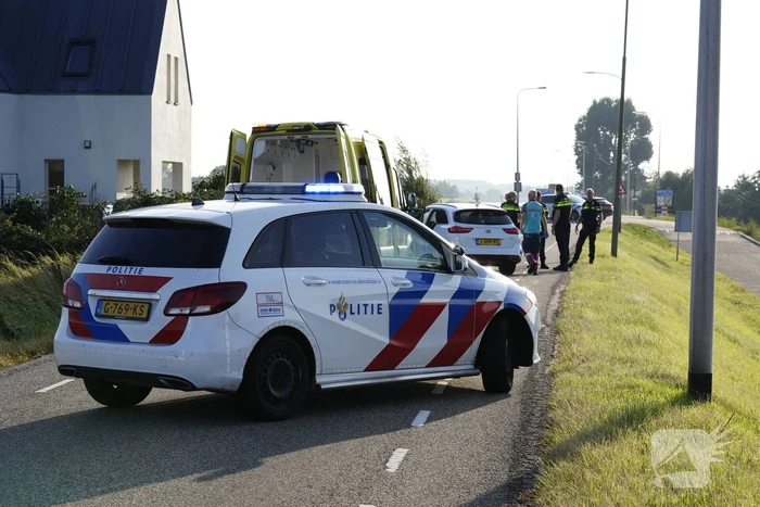 Schade aan personenauto's door frontale botsing