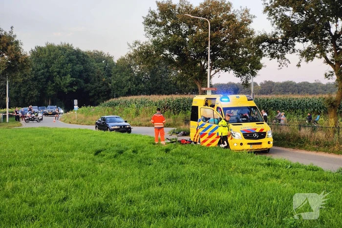 Fietser gewond door ongeval met personenauto