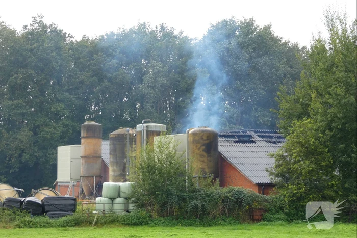 Uitslaande brand in stal met 300 varkens