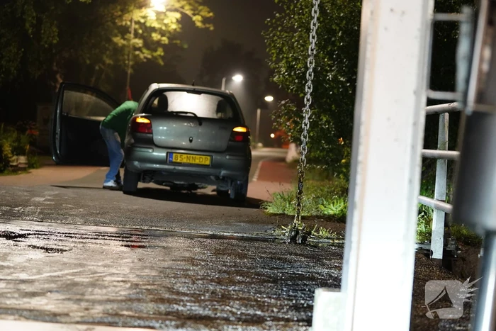Automobilist botst met auto tegen ophaalbrug