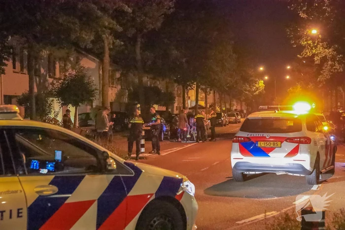 Grote politieopkomst door vechtpartij tussen jongeren