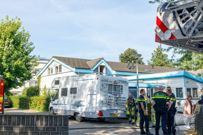 Veel rook bij slaapkamerbrand