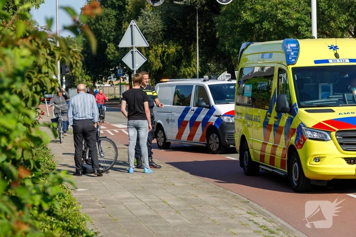Voetgangster gewond bij botsing met fietser
