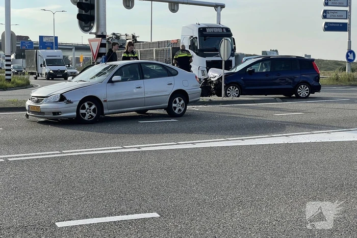 Flinke schade bij botsing op kruising