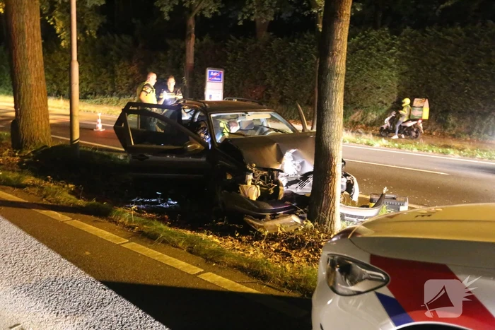 Bestuurder van verongelukte personenauto spoorloos