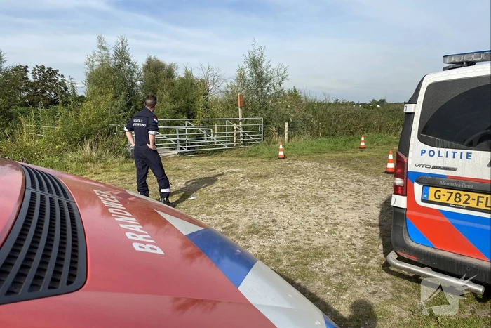 Zoekactie na aantreffen kledingstukken in natuurgebied