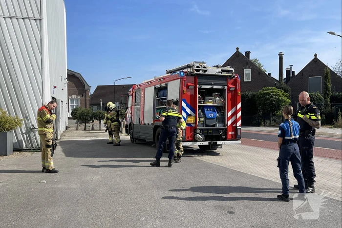 Brand in bedrijfspand snel onder controle